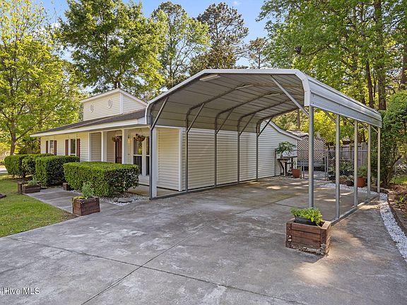 4th image of 621 Shadowridge Road