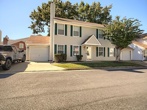 3rd image of 242 Gate House Rd