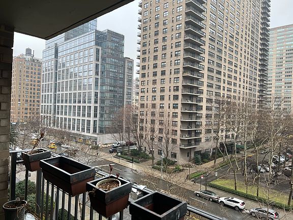 5th image of 185 W End Ave APT 6L