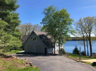 2 Blue Heron Ln, Deerfield, NH 03037
