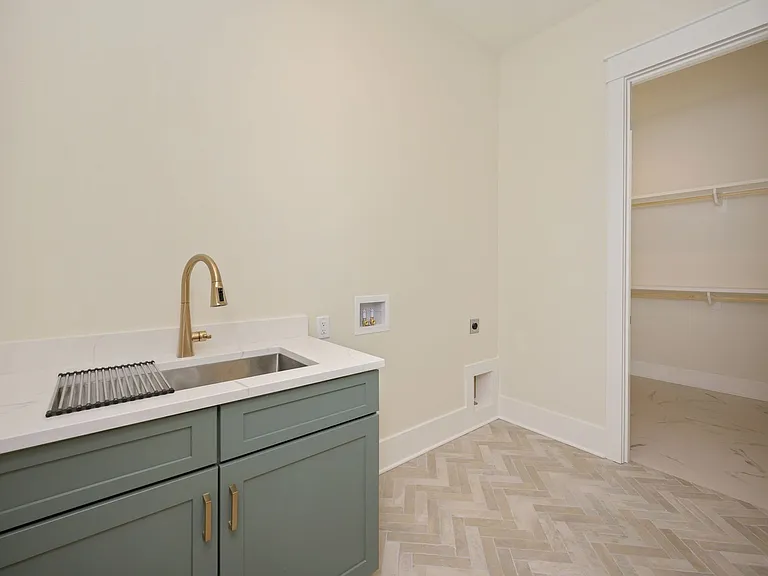 289 Glen Ave — Photo 33