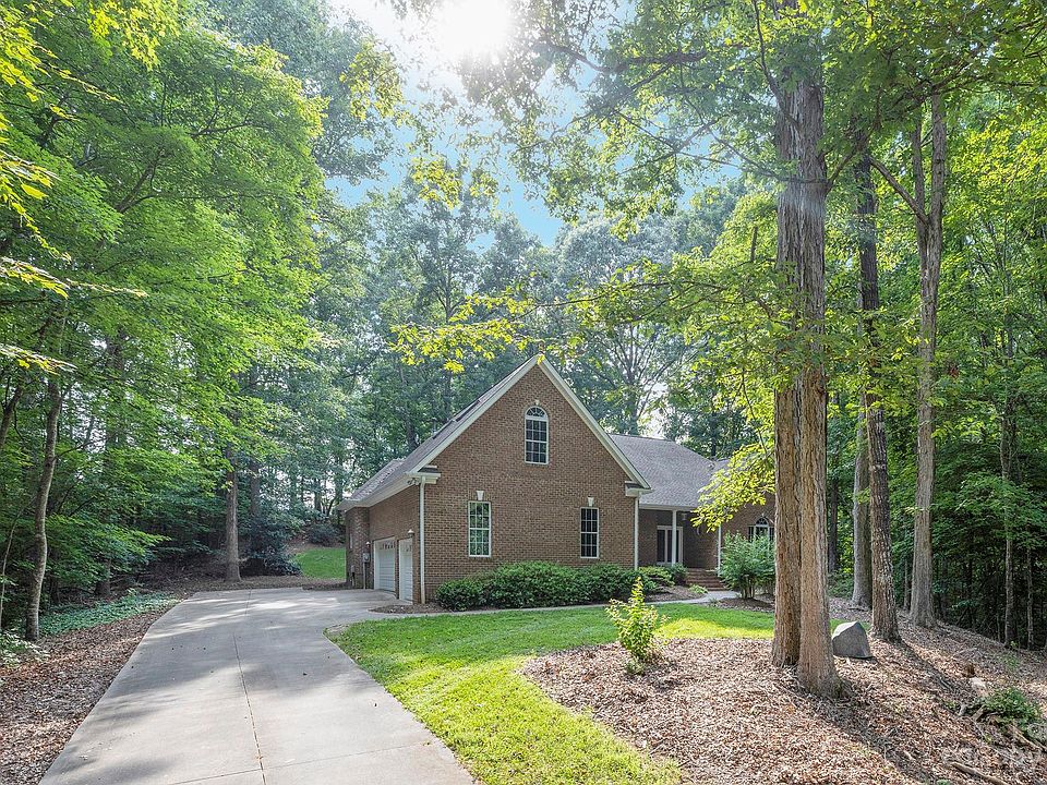 1st image of 426 Farm Branch Dr #26