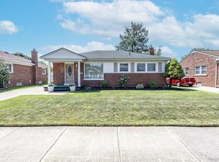 3741 S Longmeadow Rd, Trenton, MI 48183