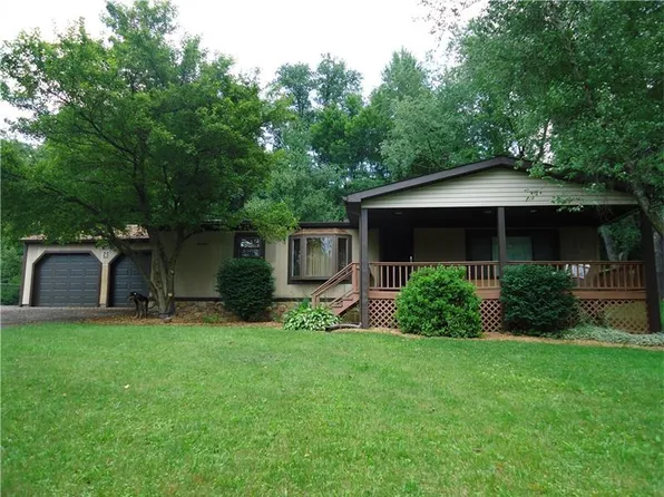 7318 Ringertown Rd, Murrysville, PA 15632