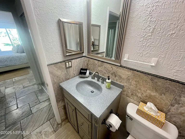 2 Cove Rd — Photo 32