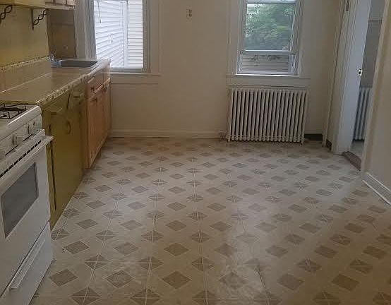 3rd image of 354 7th St APT 1