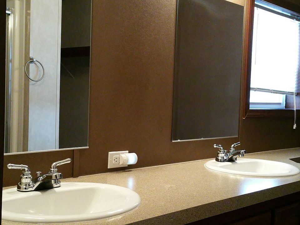 2nd image of 6929 Hillside Dr SW #266