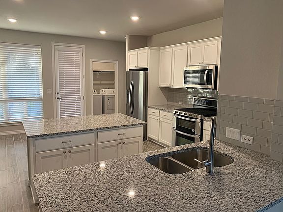 3rd image of 116 Mulligan Dr Unit 105