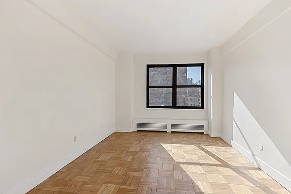 Sold by Compass | media 10