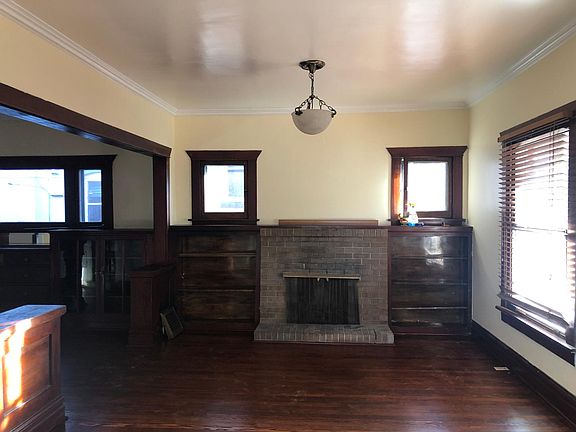 3rd image of 530 N Corona St