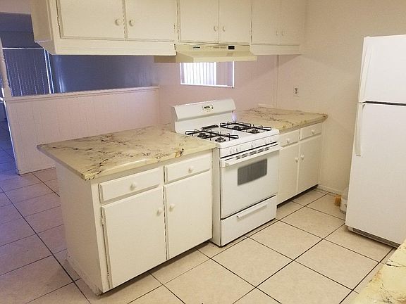 4th image of 2012 E Mission Ave Unit 19