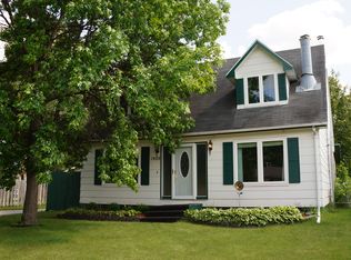 1905 22nd Ave S, Grand Forks, ND 58201
