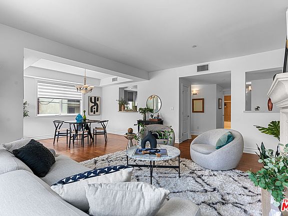 4th image of 325 Arnaz Dr APT 201
