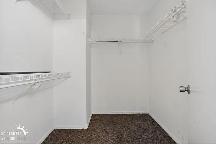 24011 N Cargo Ave — Photo 23