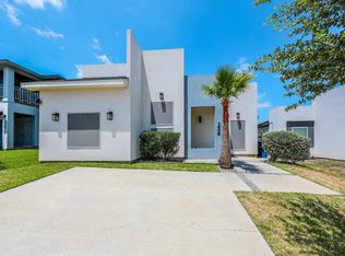 1608 Isla Mujeres Dr, Laredo, TX 78046