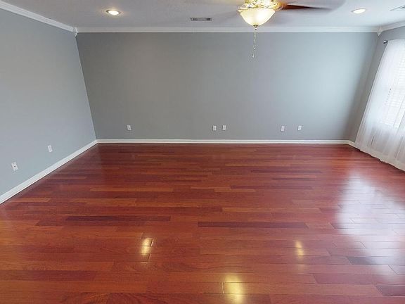 3rd image of 1080 Sir James Ave
