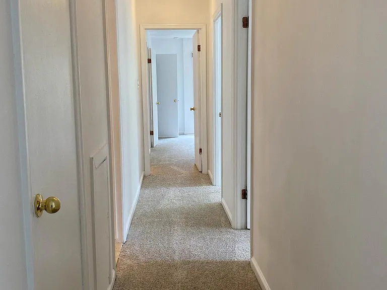 15706 Dorset Rd #202 — Photo 8