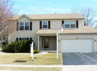 711 Fairfield Ln, Algonquin, IL 60102