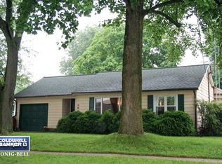 319 E Lincoln St, Sycamore, IL 60178