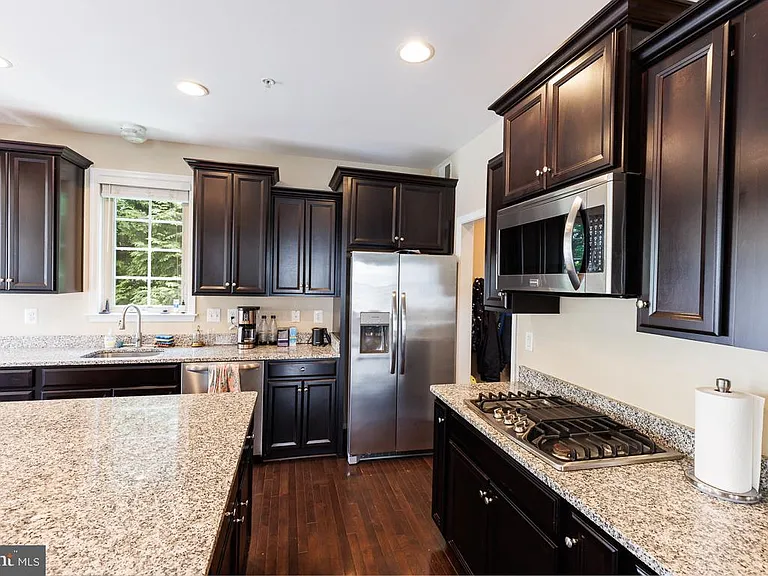 9203 Rice Ave — Photo 14