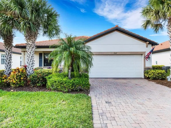 19317 Nearpoint Dr, Venice, FL 34292