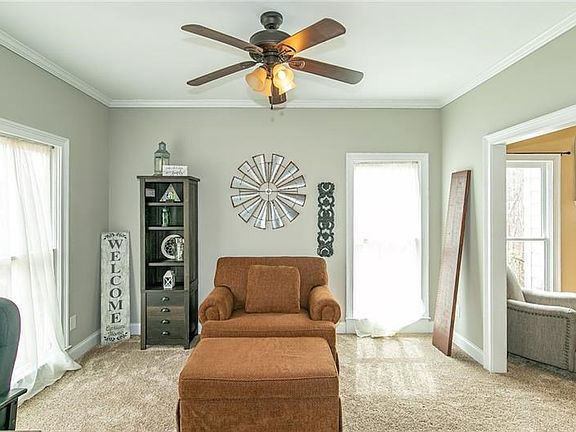 2nd image of 707 Carriage Way