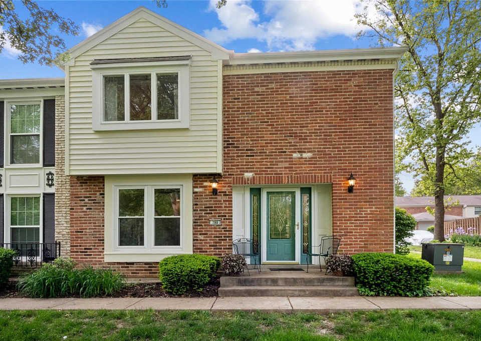 1st image of 780 Coalport Dr #105