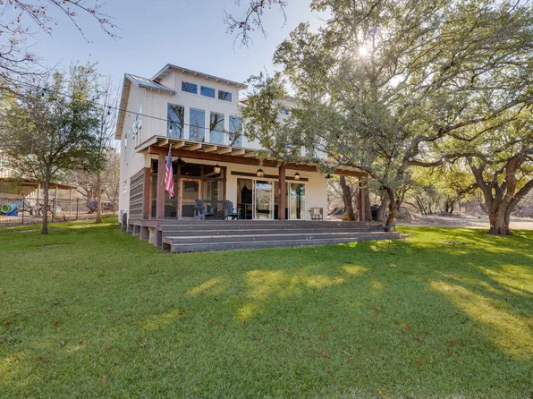 351 Elm Lodge Drive, Kingsland, TX 78639