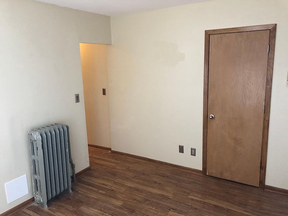 1st image of 605 Capitol Blvd