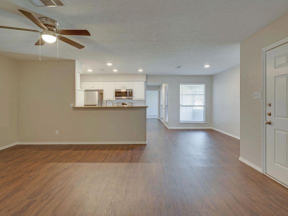 4th image of 1233 Cordell St