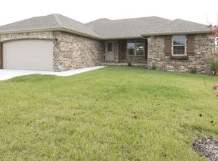 4638 W Oneida Dr, Springfield, MO 65802