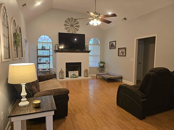 4th image of 4110 Price Rd