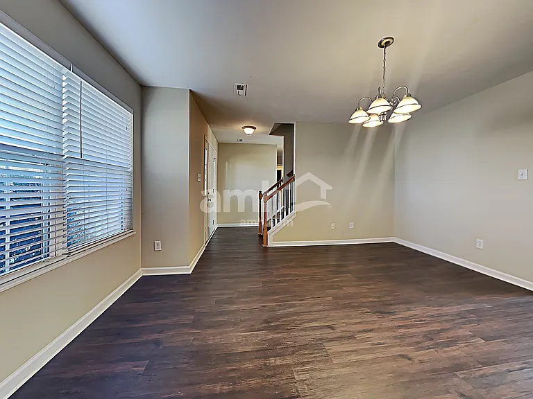 4449 Oakbank Ln — Photo 5