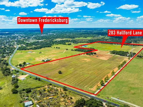 283A Hallford Ln, Fredericksburg, TX 78624