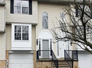 640 Newport Dr, Penn Hills, PA 15235