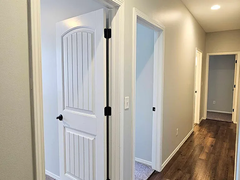 1802 S Bonn Ave — Photo 10