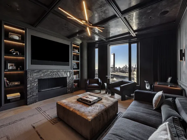 30 Front Street image 27 of 44