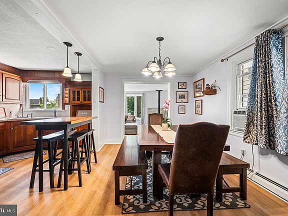 5th image of 2628 Eldon Ave