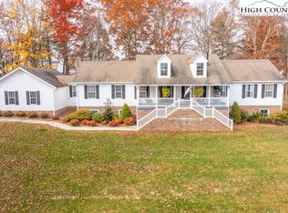 8877 Glade Valley Rd, Ennice, NC 28623