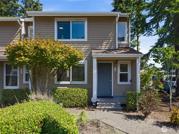 23906 12th Place S #301, Des Moines, WA 98198
