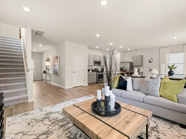 644 Emerson Ln, Westmoreland, TN 37186