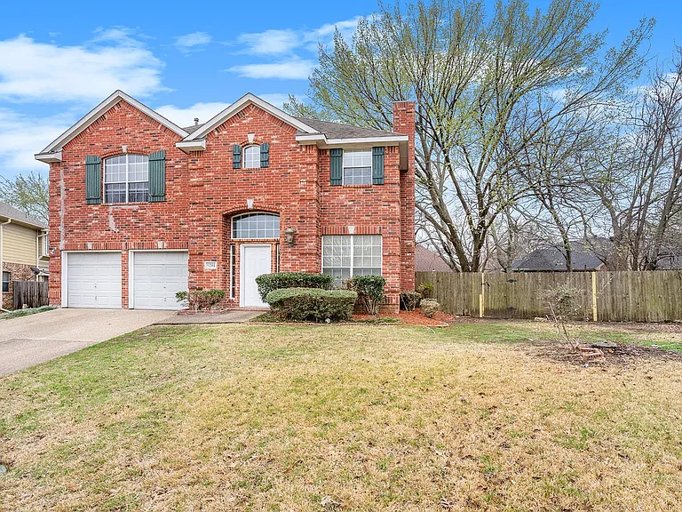 5201 Arrowhead Way — Photo 3