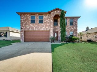 529 Nuffield Ln, Crowley, TX 76036