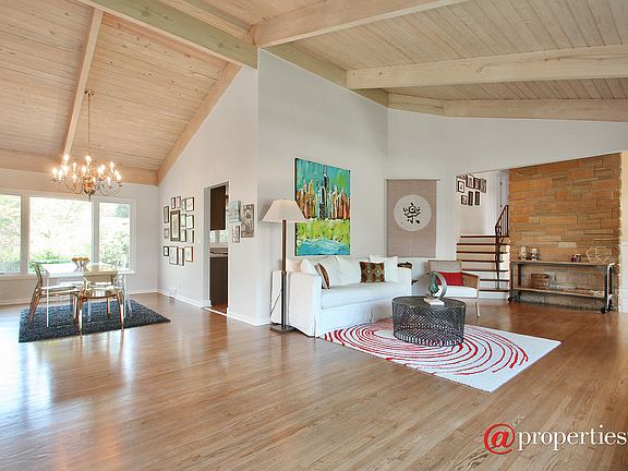 Living Room / Dining Room