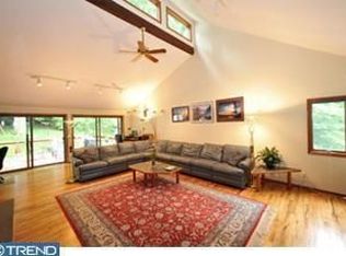 18 Long Ln, Berwyn, PA