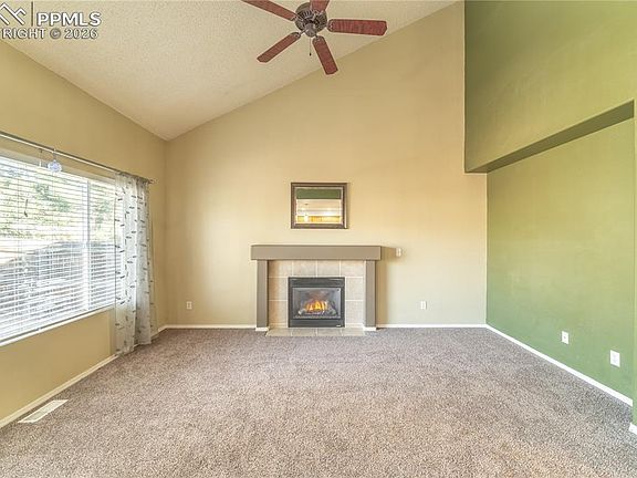 3rd image of 5536 Pioneer Mesa Dr