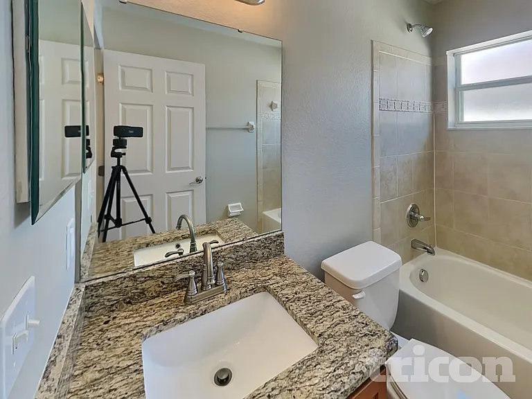 10752 Carloway Hills Dr — Photo 20