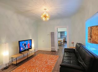 876 36th St, Oakland, CA 94608