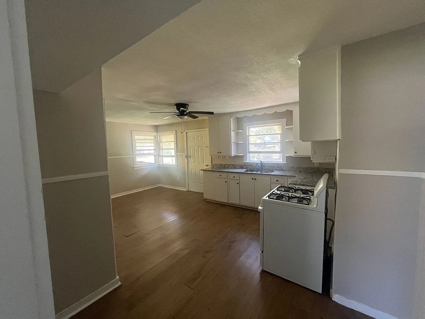 3 Bedroom 1 Bath home in Kensett — Photo 4