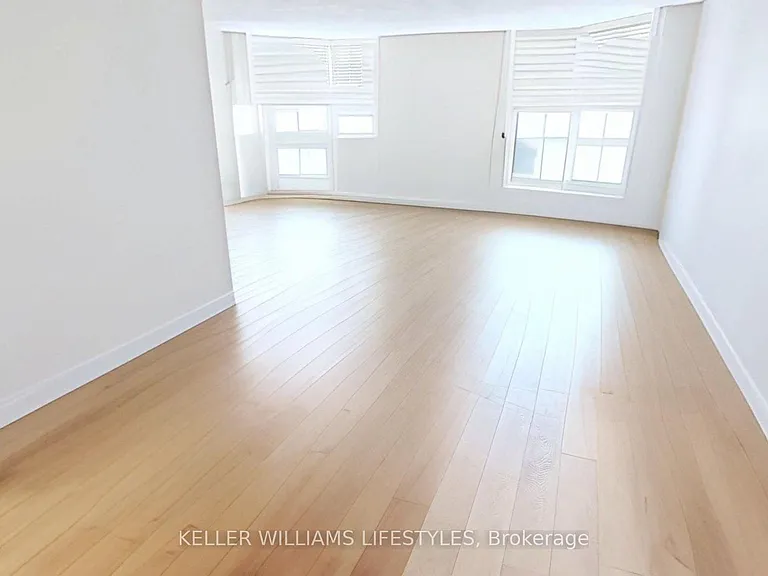 695 Richmond St #301 — Photo 2